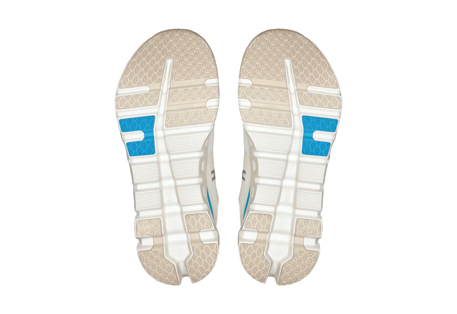 On Cloudrunner 2, Women's